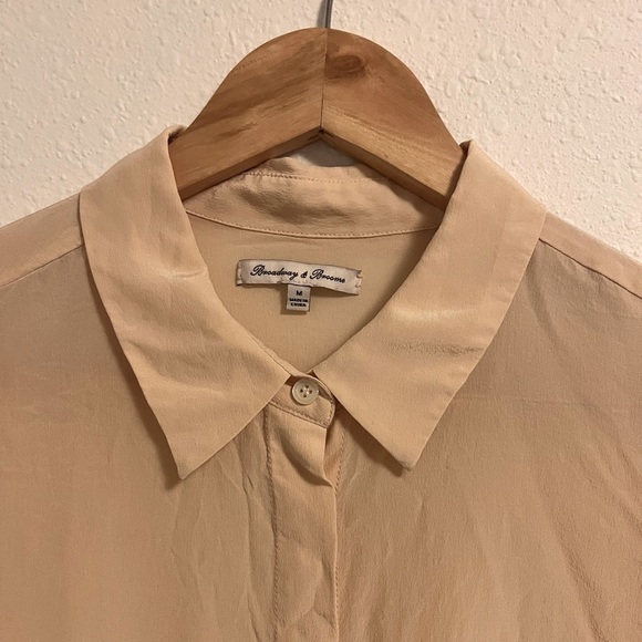 Madewell silk top size M - light straw color - Picture 3 of 10